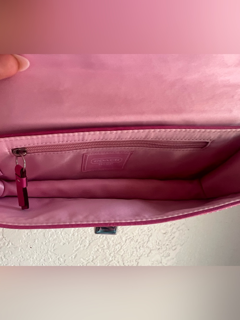 Coach Pink Optic Limited Edition Turnlock  Clutch/Wristlet - Picture 5 of 10